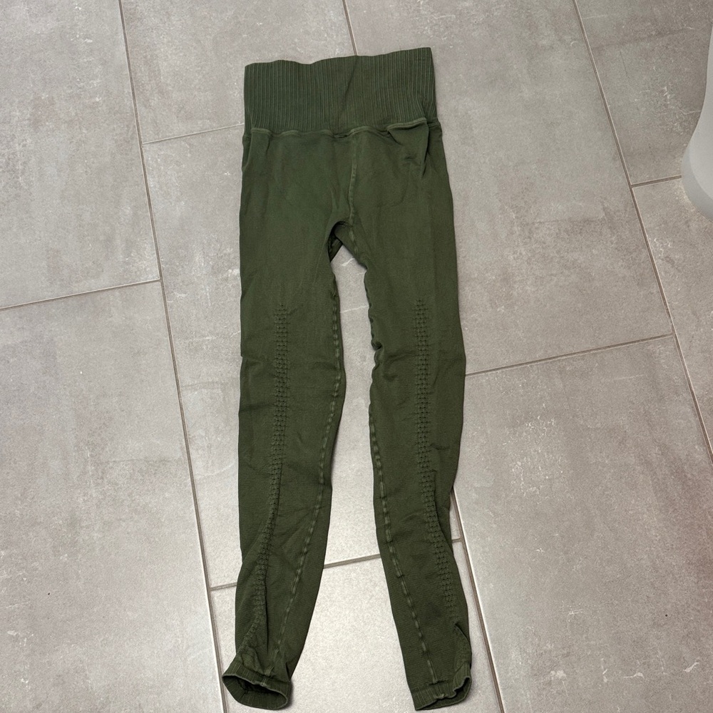 Forest Green Ribbed Top - Picture 3 of 3